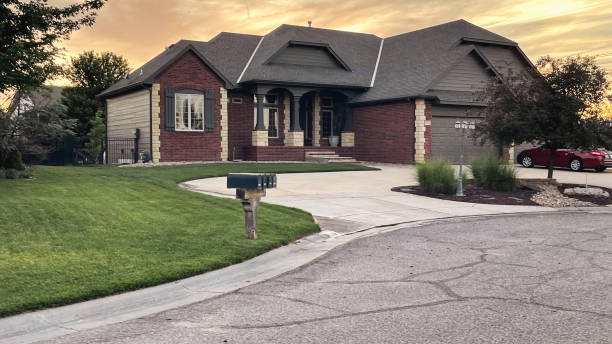 Curb Appeal That Winks at You Curb Appeal That Winks at You